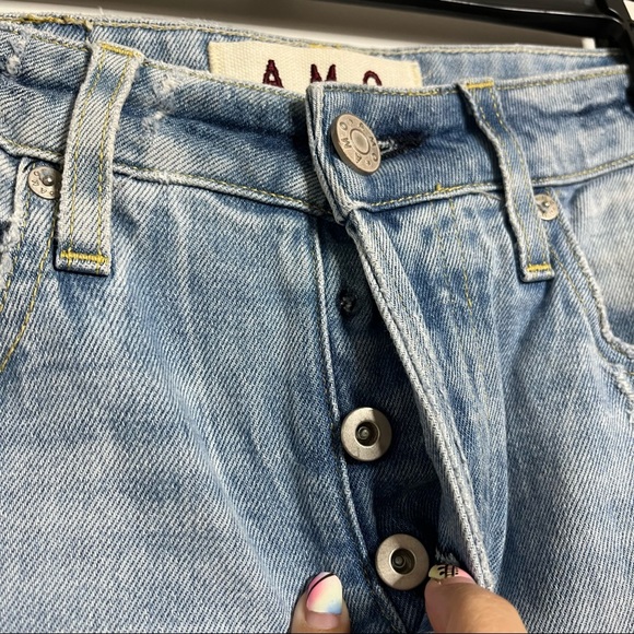 AMO Babe seeet cheeks raw hem lightwash ankle jeans - Picture 8 of 8